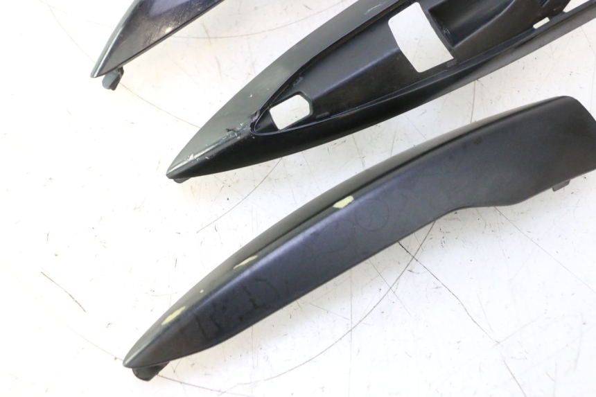 photo de ACHTERKAP VERBINDING PIAGGIO LIBERTY IGET 4T 50 (2021 - 2025) - Andere kijkhoek