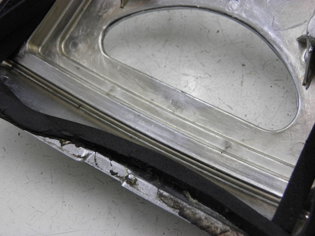 photo de ACHTERKAP VERBINDING LML DLX 2T 125 (2008) - Bevestigingspunten