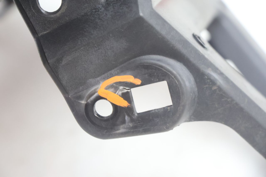 photo de ACHTERKAP VERBINDING PEUGEOT LUDIX BLASTER 50 (2006 - 2014) - Technische close-up