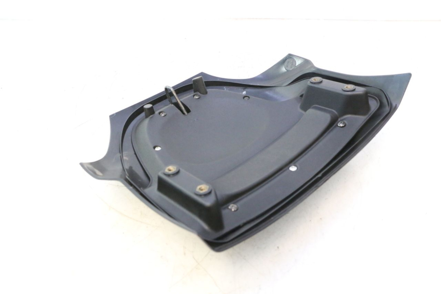 photo de ACHTERKAP VERBINDING PIAGGIO MP3 125 (2006 - 2014) - Andere kijkhoek