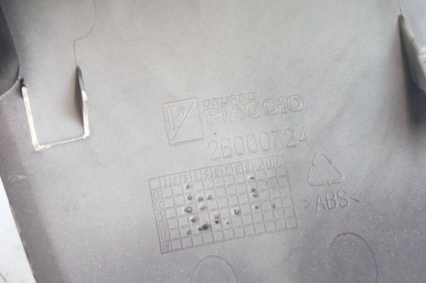 photo de ACHTERKAP VERBINDING PIAGGIO MP3 500 (2016 - 2018) - Staat van het oppervlak
