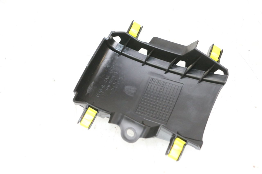 photo de ACHTERKAP VERBINDING YAMAHA NEO'S CORE 1 (2022 - 2026) - Zoom op gebruiksstaat