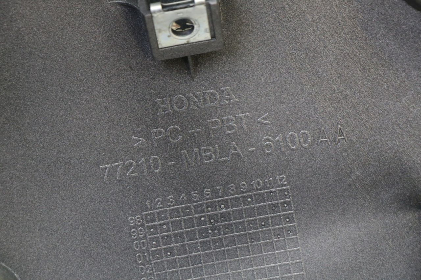photo de ACHTERKAP VERBINDING HONDA NTV DEAUVILLE 650 (2001 - 2006) - Staat van het oppervlak