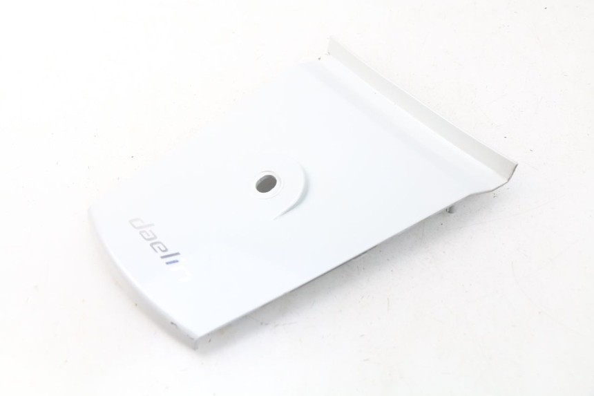 photo de ACHTERKAP VERBINDING DAELIM S3 125 (2010 - 2017) - Hoofdaanzicht