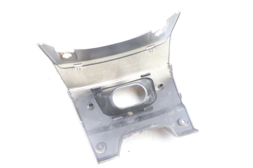 photo de ACHTERKAP VERBINDING PEUGEOT SATELIS 125 (2006 - 2009) - Bevestigingspunten