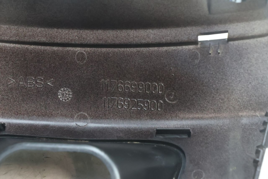 photo de ACHTERKAP VERBINDING PEUGEOT SATELIS 125 (2006 - 2009) - Bevestigingspunten