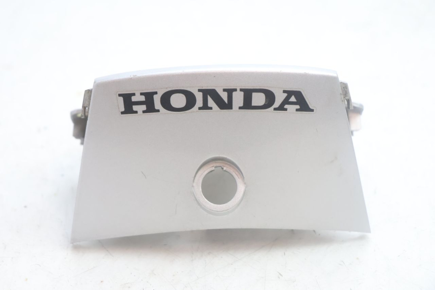 photo de ACHTERKAP VERBINDING HONDA SCV LEAD 100 (2003 - 2007) - Detail van het onderdeel