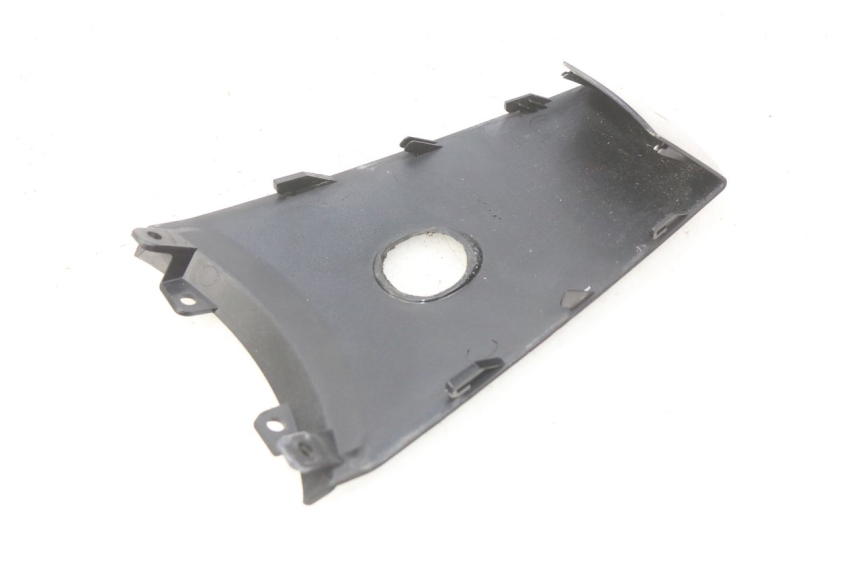 photo de ACHTERKAP VERBINDING SUZUKI SIXTEEN 125 (2008 - 2010) - Detail van het onderdeel