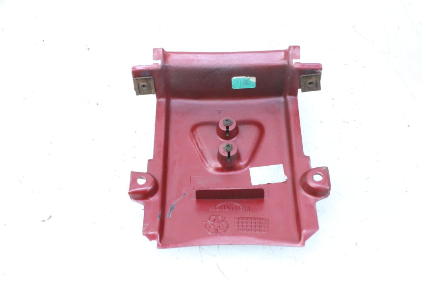 photo de ACHTERKAP VERBINDING TRIUMPH SPRINT 900 (1995 - 1998) - Technische close-up