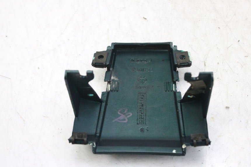 photo de ACHTERKAP VERBINDING TRIUMPH SPRINT ST 955 (1999 - 2001) - Andere kijkhoek