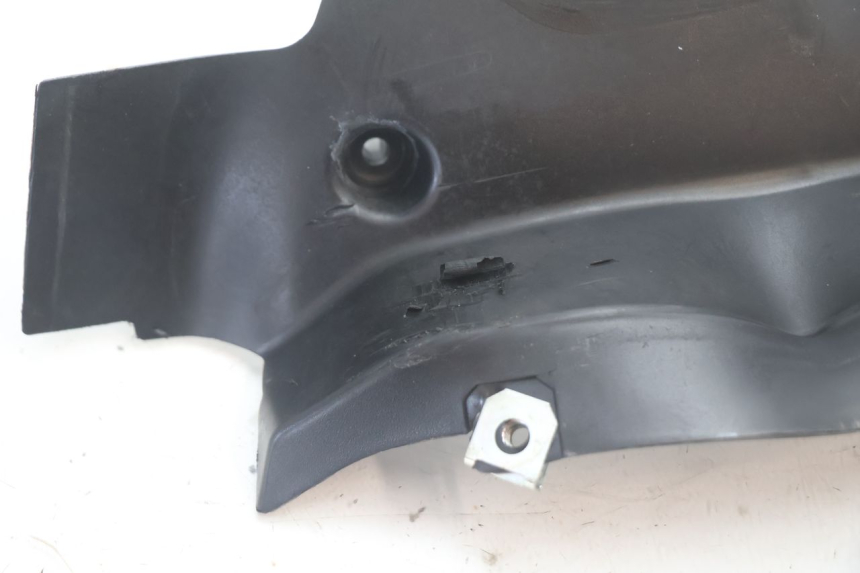 photo de BOVENSTE ACHTERKAP VERBINDING BMW C SPORT 650 (2015 - 2021) - Detail van het onderdeel