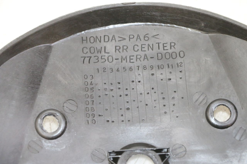 photo de BOVENSTE ACHTERKAP VERBINDING HONDA CBF 500 (2004 - 2007) - Detail van het onderdeel