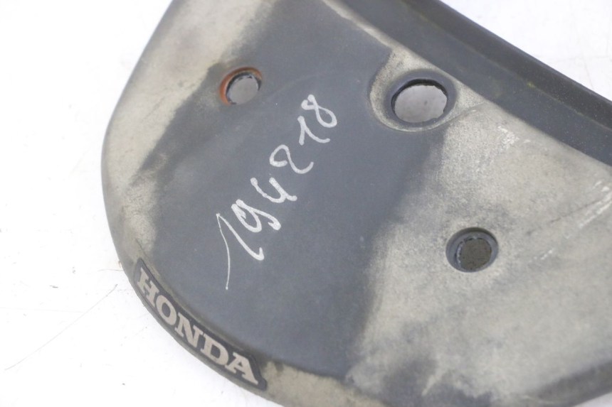 photo de BOVENSTE ACHTERKAP VERBINDING HONDA CBF 500 (2004 - 2007) - Bevestigingspunten