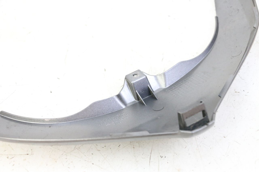 photo de BOVENSTE ACHTERKAP VERBINDING HONDA FORZA ABS 300 (2013 - 2017) - Zoom op gebruiksstaat