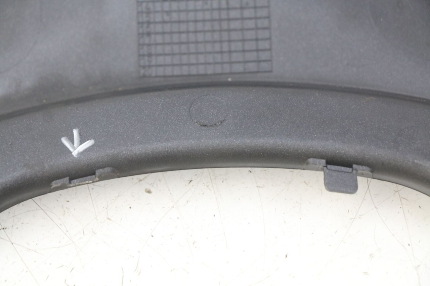 photo de BOVENSTE ACHTERKAP VERBINDING HONDA FORZA 125 (2015 - 2016) - Technische close-up