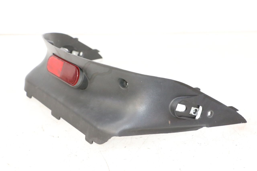 photo de BOVENSTE ACHTERKAP VERBINDING DAELIM HISTORY 125 (2001 - 2002) - Andere kijkhoek