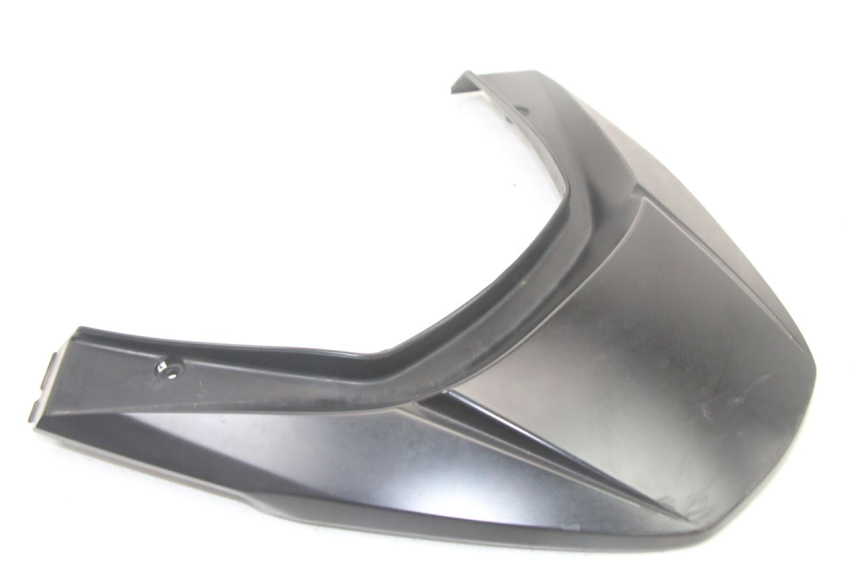 photo de BOVENSTE ACHTERKAP VERBINDING HONDA FORZA 125 (2021 - 2025) - Detail van het onderdeel