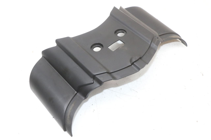 photo de BOVENSTE ACHTERKAP VERBINDING PEUGEOT LUDIX 50 (2005 - 2007) - Detail van het onderdeel