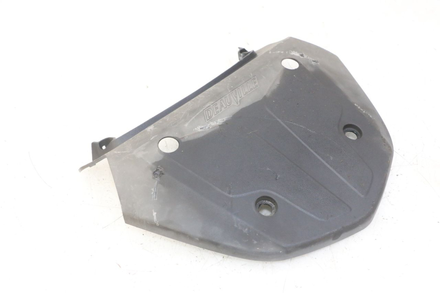 photo de BOVENSTE ACHTERKAP VERBINDING HONDA NTV DEAUVILLE ABS 700 (2007 - 2016) - Technische close-up