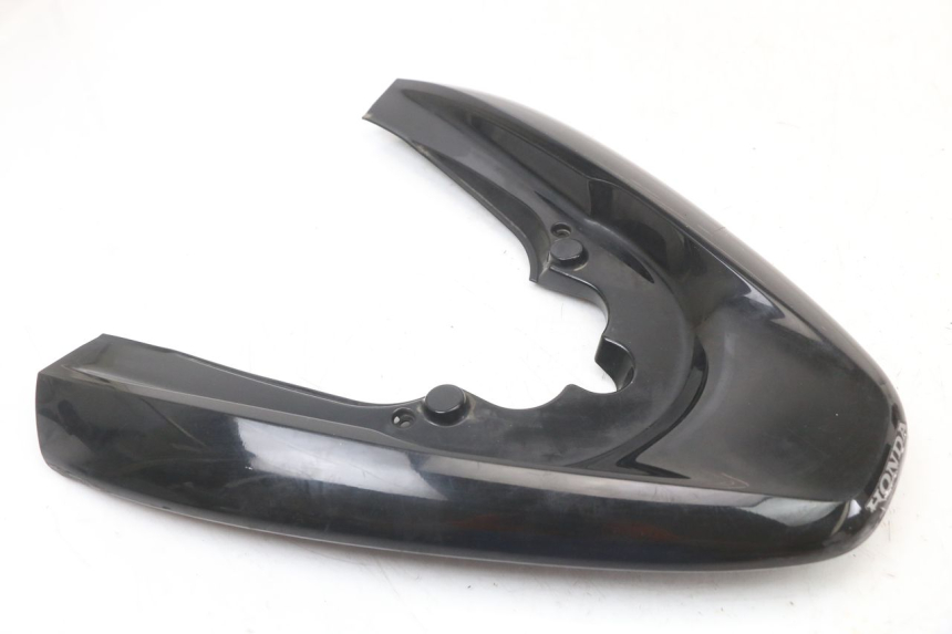 photo de BOVENSTE ACHTERKAP VERBINDING HONDA PCX (JF28) 125 (2009 - 2011) - Detail van het onderdeel
