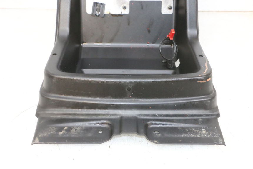 photo de BOVENSTE ACHTERKAP VERBINDING LIGIER PULSE 3 1 (2014 - 2020) - Staat van het oppervlak