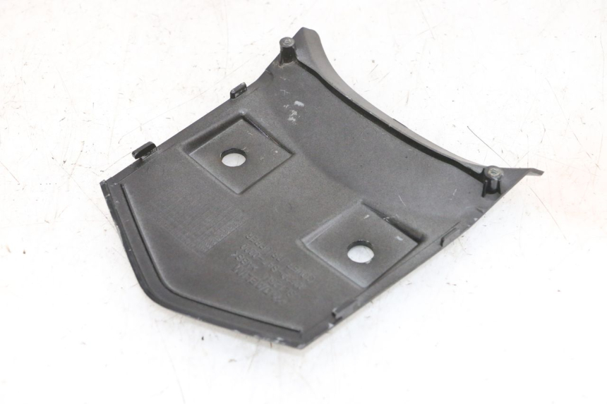 photo de BOVENSTE ACHTERKAP VERBINDING DAELIM S1 125 (2007 - 2016) - Bevestigingspunten