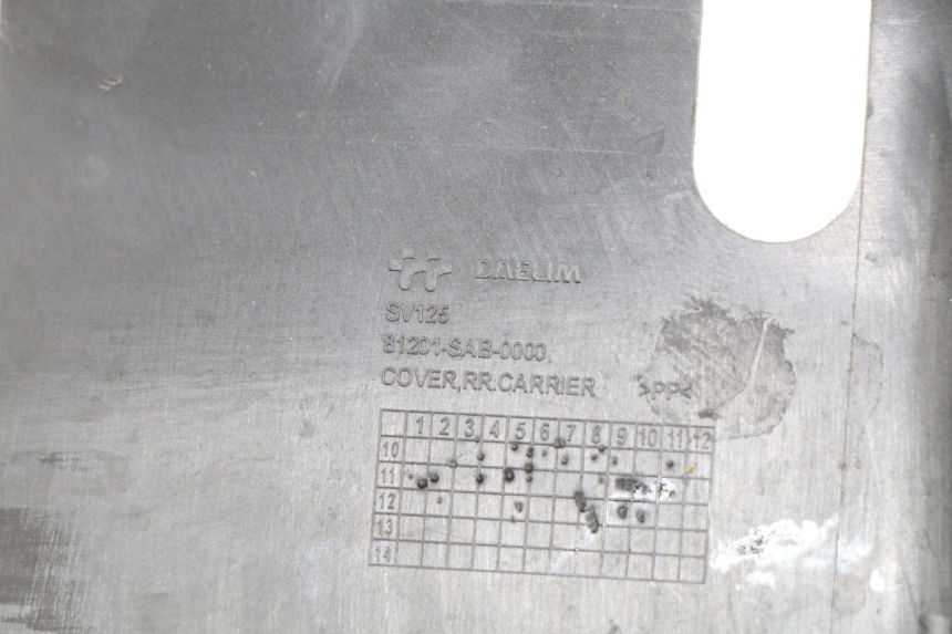 photo de BOVENSTE ACHTERKAP VERBINDING DAELIM S3 125 (2010 - 2017) - Zoom op gebruiksstaat