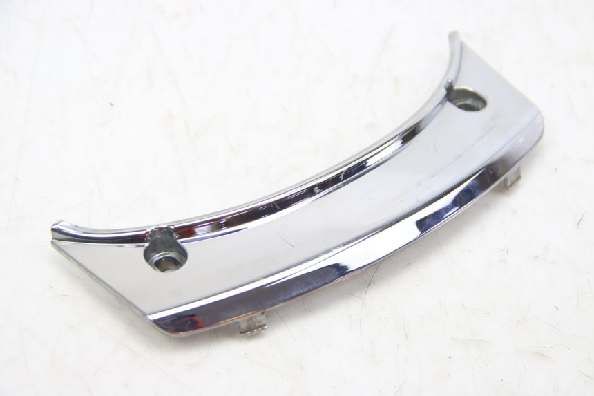 photo de BOVENSTE ACHTERKAP VERBINDING PEUGEOT SATELIS 125 (2006 - 2009) - Hoofdaanzicht