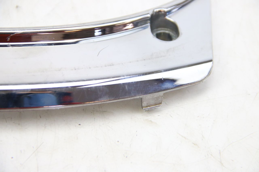 photo de BOVENSTE ACHTERKAP VERBINDING PEUGEOT SATELIS 125 (2006 - 2009) - Zoom op gebruiksstaat