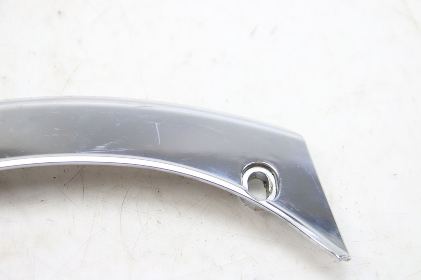 photo de BOVENSTE ACHTERKAP VERBINDING PEUGEOT SATELIS 125 (2006 - 2009) - Technische close-up