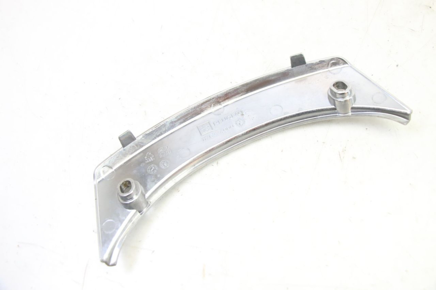 photo de BOVENSTE ACHTERKAP VERBINDING PEUGEOT SATELIS 250 (2006 - 2012) - Andere kijkhoek