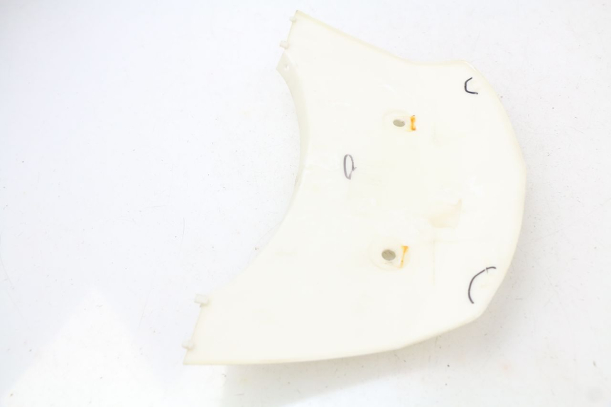 photo de BOVENSTE ACHTERKAP VERBINDING RAZZO STEED 125 (2012 - 2018) - Detail van het onderdeel