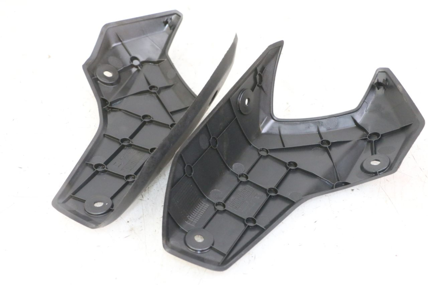 photo de BOVENSTE ACHTERKAP VERBINDING PEUGEOT STREETZONE I 2T 50 (2018 - 2020) - Zoom op gebruiksstaat