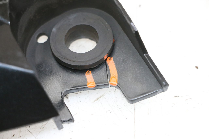 photo de BOVENSTE ACHTERKAP VERBINDING SUZUKI SV S 650 (1999 - 2002) - Overzicht