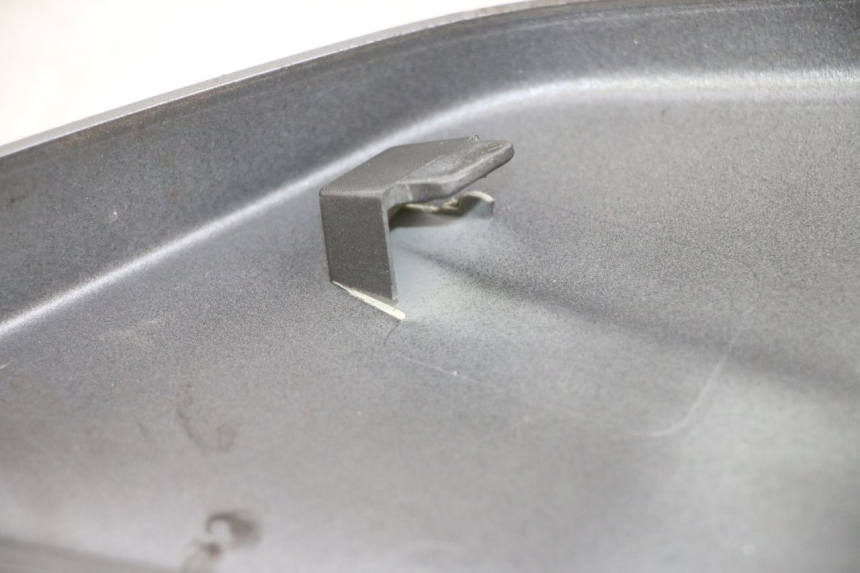 photo de BOVENSTE ACHTERKAP VERBINDING PIAGGIO X10 125 (2012 - 2017) - Zoom op gebruiksstaat