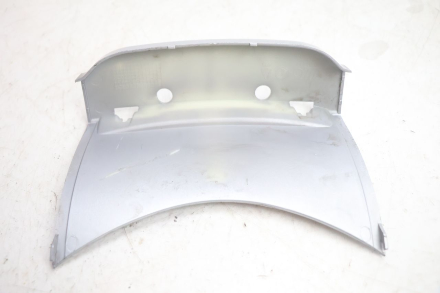 photo de BOVENSTE ACHTERKAP VERBINDING PIAGGIO X8 STREET 125 (2006 - 2007) - Bevestigingspunten