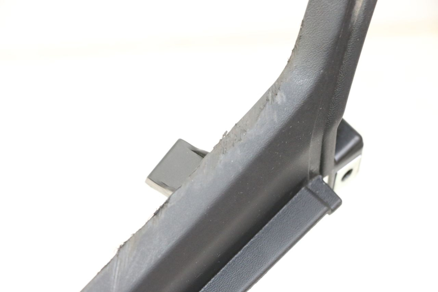 photo de BOVENSTE ACHTERKAP VERBINDING YAMAHA TRACER 7 700 (2020 - 2024) - Detail van het onderdeel