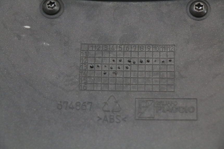 photo de ACHTERKAP VERBINDING PIAGGIO X10 125 (2012 - 2017) - Bevestigingspunten