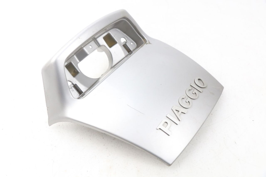 photo de ACHTERKAP VERBINDING PIAGGIO X9 125 (2000 - 2003) - Overzicht