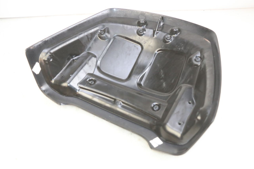 photo de ACHTERKAP VERBINDING PIAGGIO XEVO - X EVO 125 (2007 - 2017) - Detail van het onderdeel