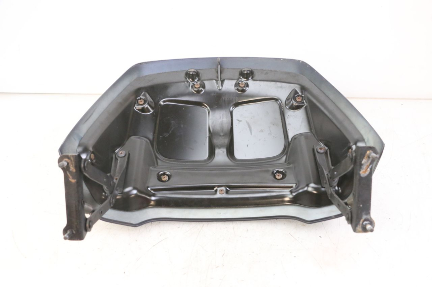 photo de ACHTERKAP VERBINDING PIAGGIO XEVO - X EVO 125 (2007 - 2017) - Technische close-up