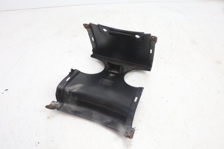 photo de ACHTERKAP VERBINDING YAMAHA YP MAJESTY 125 (2007 - 2010) - Technische close-up