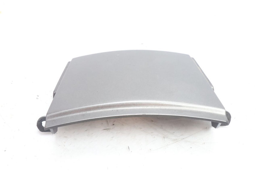 photo de ACHTERKAP VERBINDING KAWASAKI ZZR 600 (1995 - 2004) - Technische close-up
