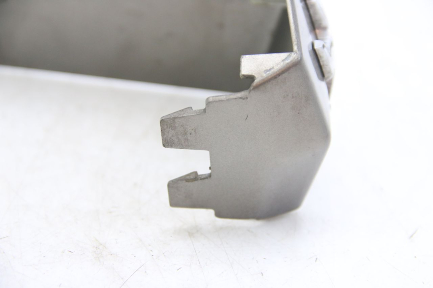 photo de VOORSTE KUIPVERBINDING PEUGEOT CITYSTAR 125 (2011 - 2017) - Detail van het onderdeel