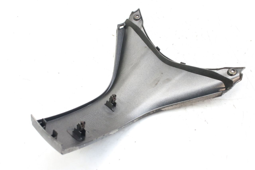 photo de VOORSTE KUIPVERBINDING HONDA FES S-WING SWING ABS 125 (2007 - 2015) - Detail van het onderdeel