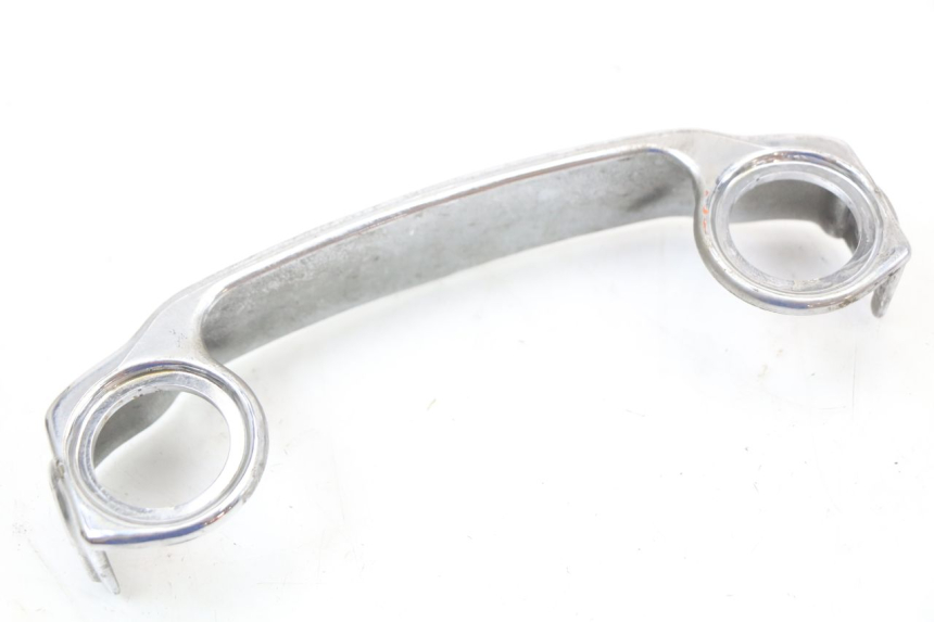 photo de VOORSTE KUIPVERBINDING SUZUKI GN 125 (1997 - 2000) - Zoom op gebruiksstaat