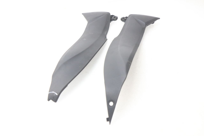 photo de VOORSTE KUIPVERBINDING SUZUKI GSX-R GSXR K16 1000 (2012 - 2016) - Detail van het onderdeel