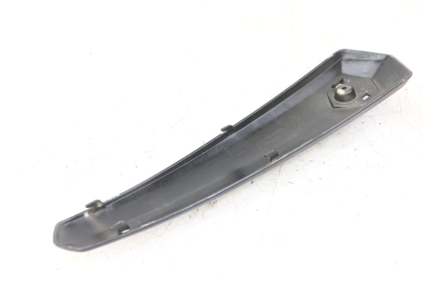 photo de VOORSTE KUIPVERBINDING PIAGGIO IE MP3 YOURBAN 300 (2011 - 2016) - Detail van het onderdeel