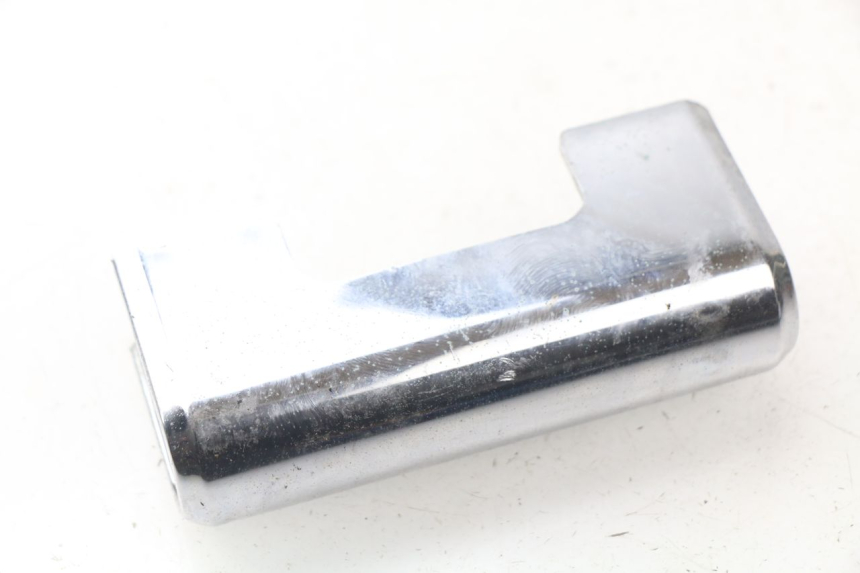 photo de VOORSTE ONDERKAP VERBINDING HYOSUNG AQUILA GV 125 (2009 - 2016) - Detail van het onderdeel