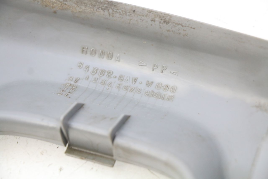photo de VOORSTE ONDERKAP VERBINDING HONDA BALI EX 100 (1996 - 2000) - Technische close-up